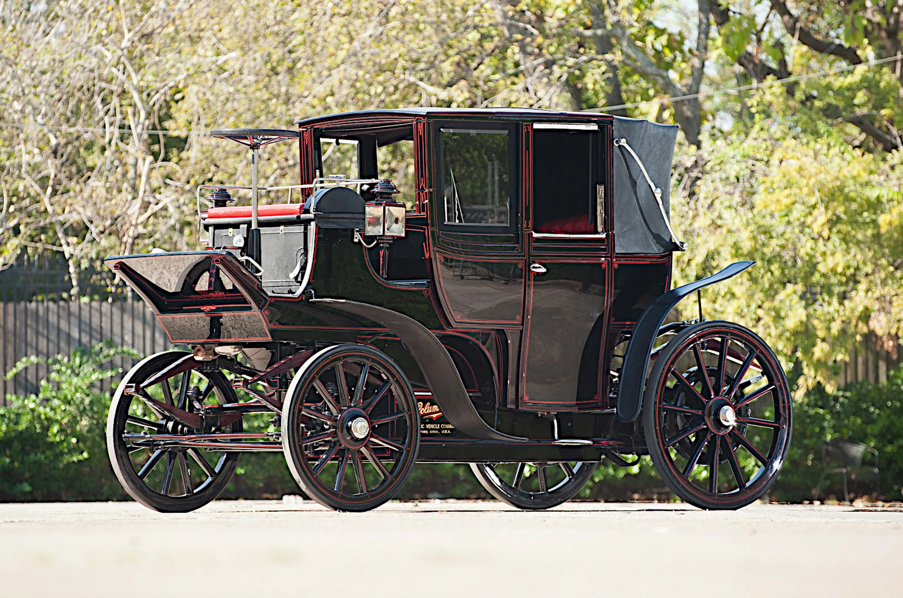 Первая электро. Электроавтомобиль 19 века. Electric car 1899.