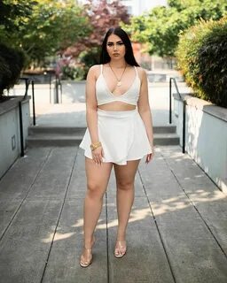 Showing her big