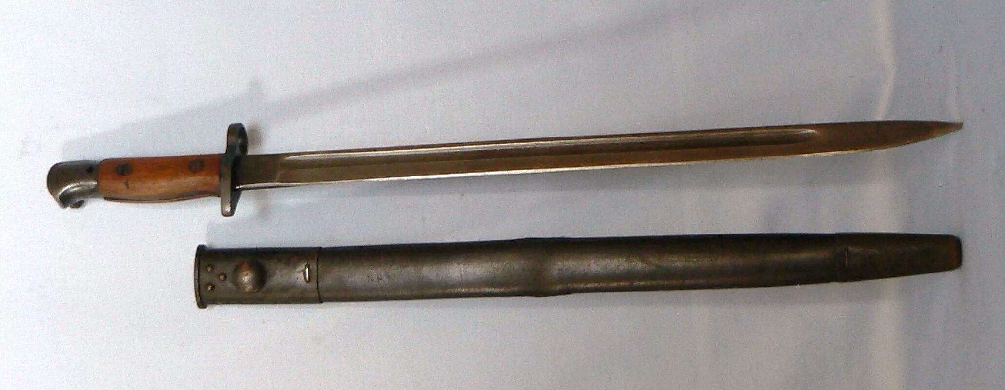 Штык нож первой мировой войны. Первый штык. Швейцарский штык нож 1918. Первый штык. Штык пмв немецкий.