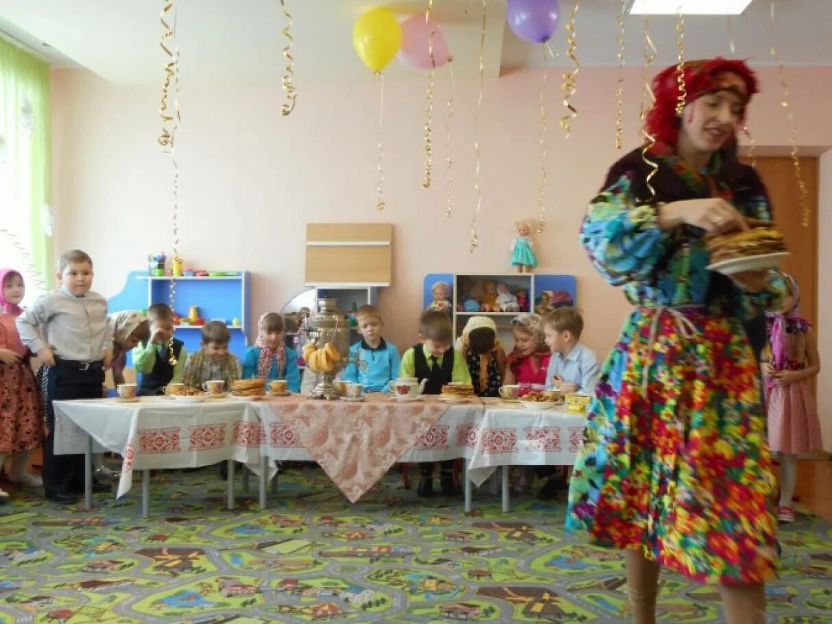 Интегрированное занятие масленица. Украшение на масленицу в детском саду на улице. Масленица в средней группе развлечение. Интегрированное занятие масленица. Украшение территории на масленицу.