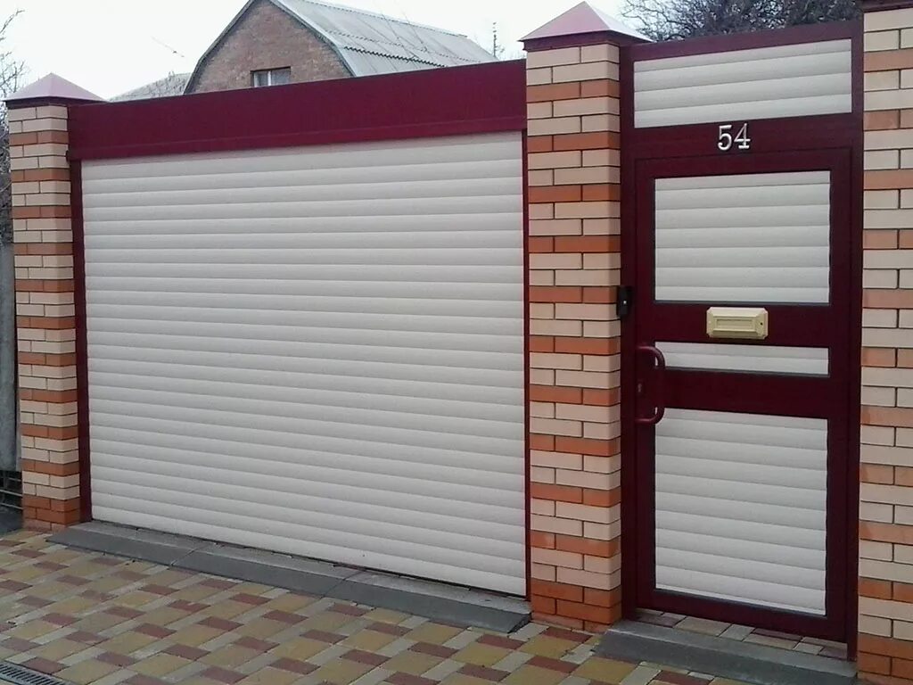 рольворота уличные. рольворота алютех. роллетные ворота алютех. роллетные ворота с калиткой. подъемные ворота дорхан на забор.