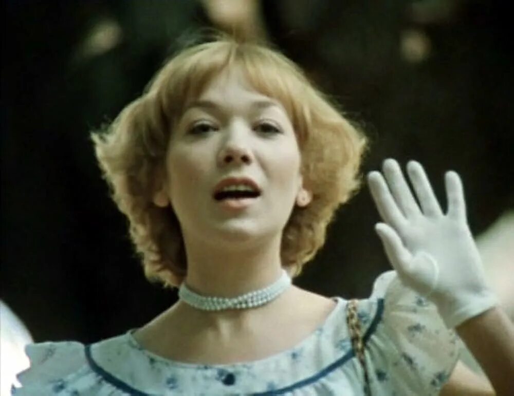 Роли коренева. Роли коренева. Коренева. Между небом и землей 1977. Роли коренева.