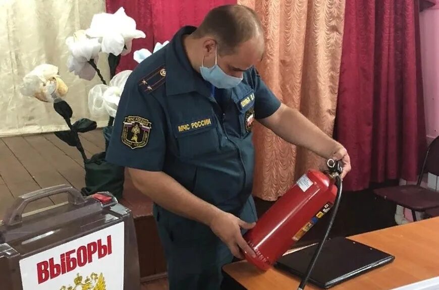 Пожарная безопасность на избирательных участках. Пожарные Москвы на избирательные участки.