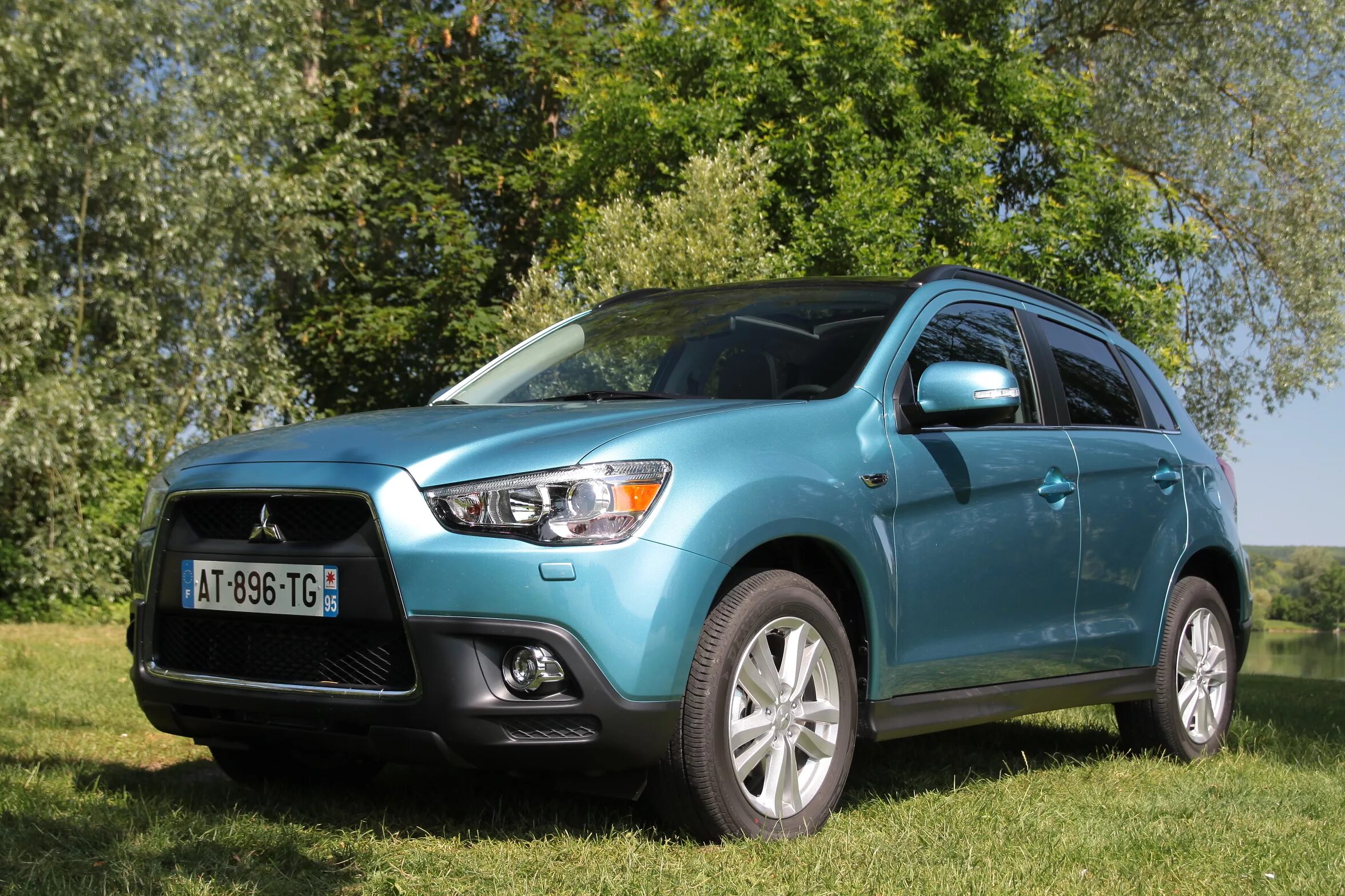 Мицубиси минусы. Митсубиси АСХ 2010. Mitsubishi ASX 1 пок.. Мицубиси ASX 2010. Митсубиси АСХ 2014.