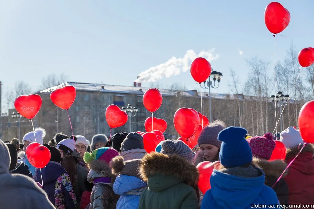 День рождения нижневартовска. Город нижневартовск 50 лет. Поздравление с днем города нижневартовск. Поздравление с днем города нижневартовск. С юбилеем нижневартовск.
