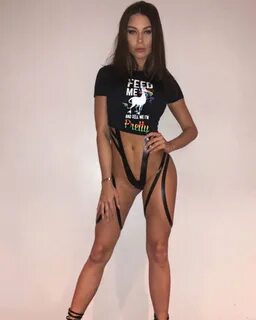 Check out the nude and sexy photos of Masha Diduk from Instagram. 