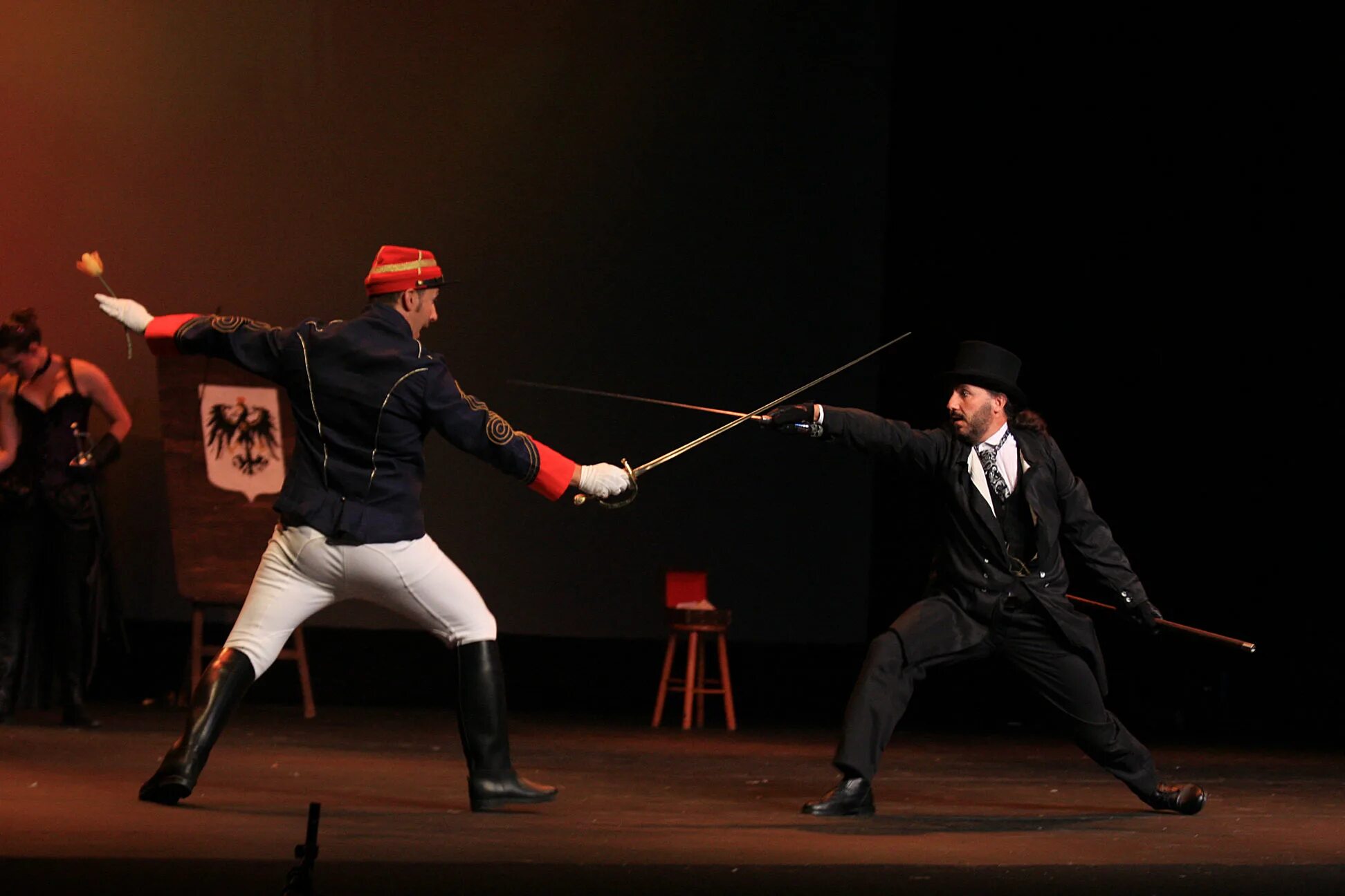 серебряная шпага гитис. фехтование актерское. артистическое фехтование эспада. арт-фехтование артистическое фехтование. студия сценического фехтования.