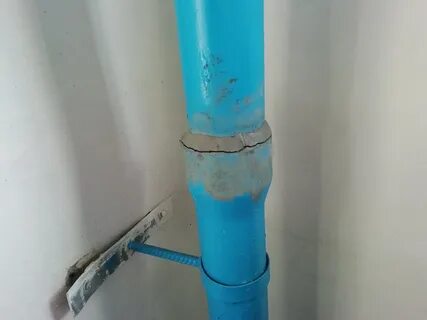 Можно заделать трещину в трубе