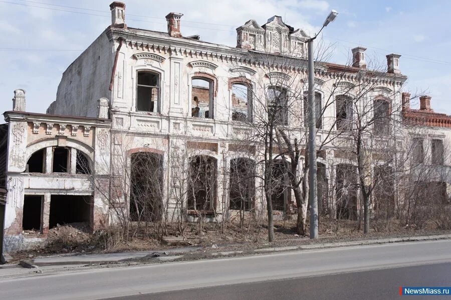 Дом город миасс. Миасс особняк купца смирнова. города миасс дом купца смирнова. купец смирнов миасс. дом купца смирнова миасс история.