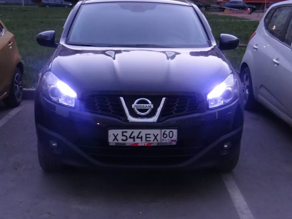 Лампочки ближнего света ниссан кашкай j10. Лампы Габаритные фар Nissan Qashqai. Диодные Габаритные лампы Ниссан Кашкай j10. Nissan Qashqai j11 ПТФ. Диодные Габаритные лампы Ниссан Кашкай 2008.