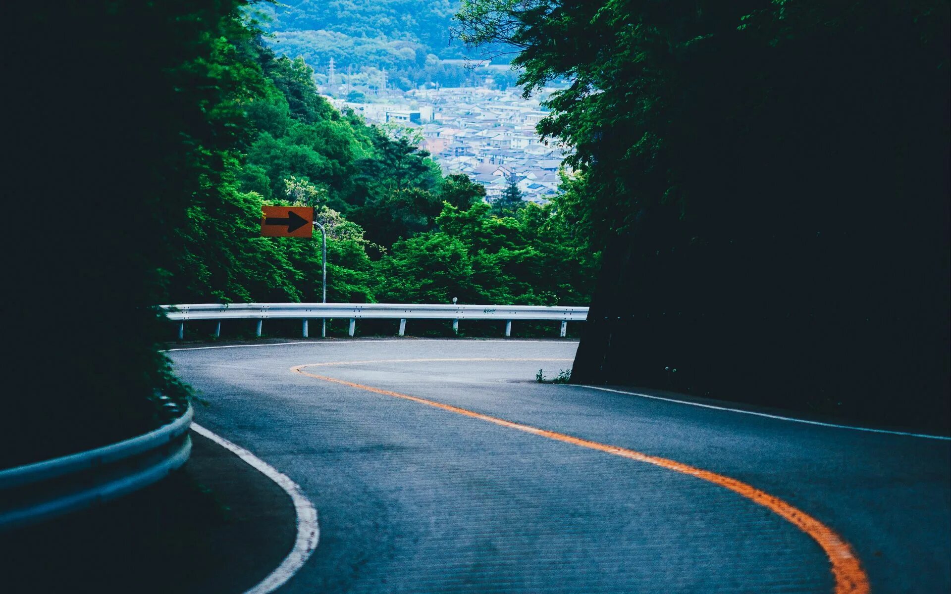 Turning road