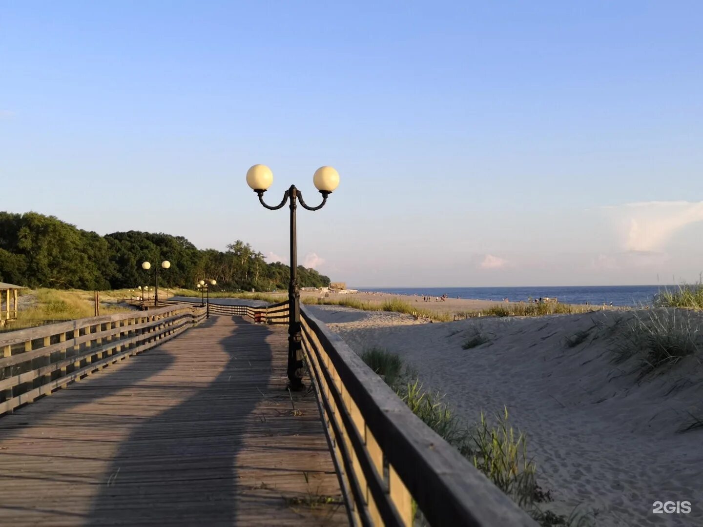 янтарная деревня в калининграде. поселок янтарный фото поселка. посёлок янтарный калининградская. променад в янтарном калининградская область. поселок янтарный фото поселка.