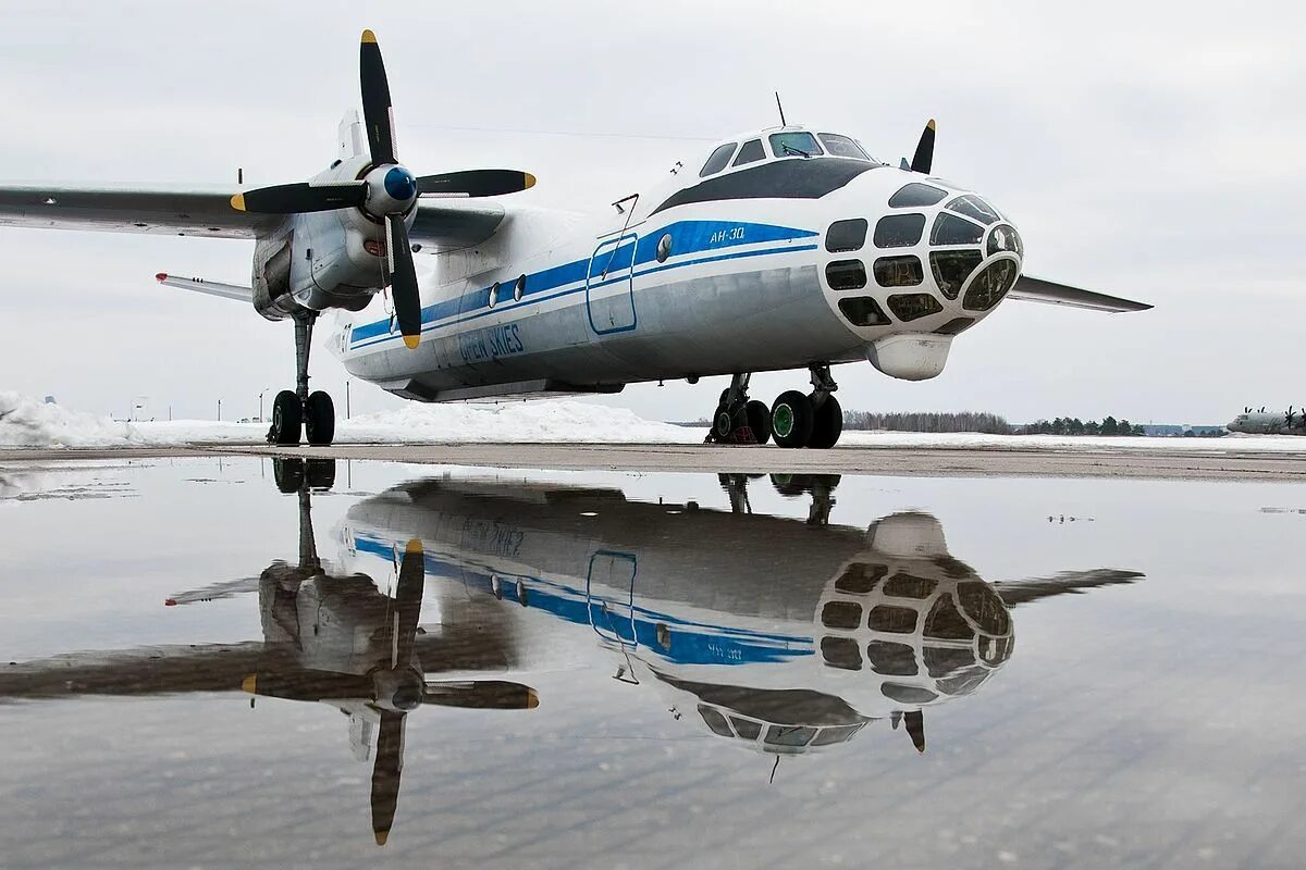 Фотография самолёта - Антонов - Ан-30Д - RA-30075 "Михаил Разживак" (зав.н. 1306