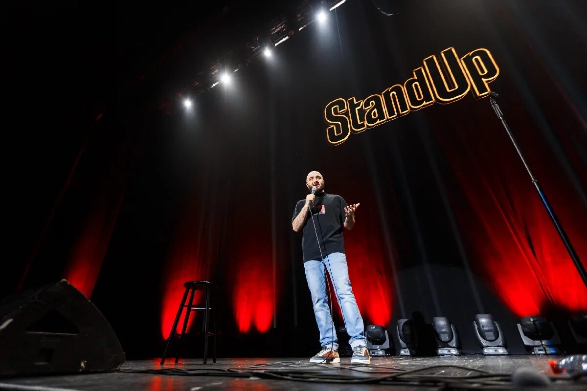 Тнт шоу сайт. Stand up show. шоу на тнт. бб шоу тнт. старые шоу на тнт.