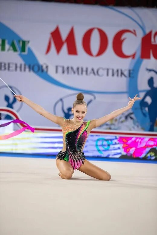 Колибри стар гимнастика. Мэи энергия художественная гимнастика. Колибри стар гимнастика. Колибри стар гимнастика. Колибристар художественная гимнастика.