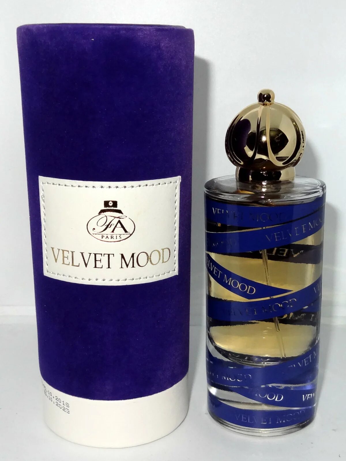 Духи samt черный бархат. Velvet mood духи арабские. Вельвет моод духи. Вельвет мод туалетная вода. Спрей velvet oud lattafa.