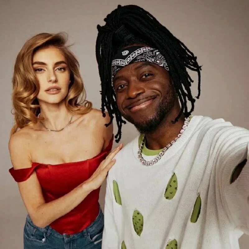 саймон шоу энерджи фото. саймон кабаре пхукет. саймон шоу энерджи. саймон шоу радио есть дочь. саймон шоу на радио энерджи.