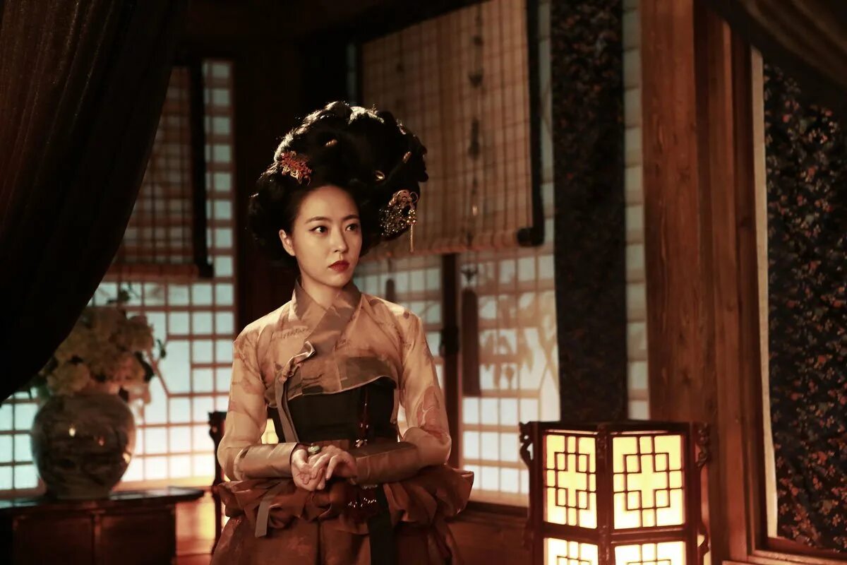 Вероломный слуга коварство дорама 2015. Фильм коварство корея 2015. Вероломный слуга фильм 2015 корея. The treacherous 2015 фильм. The treacherous 2015 фильм.