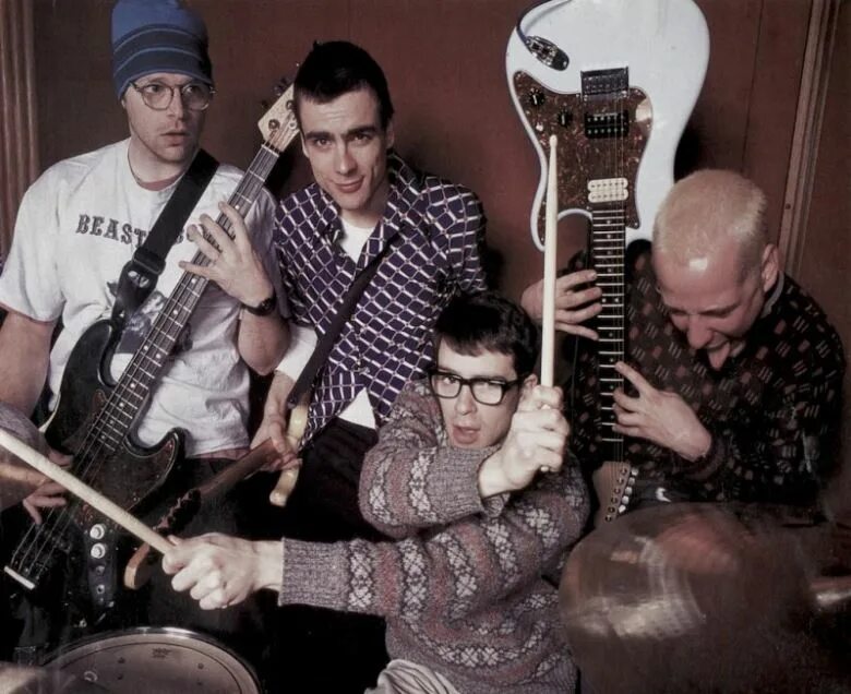 Группа weezer. Weezer 1994. Weezer blue album. Weezer. "йоп шоу" && ( исполнитель | группа | музыка | music | band | artist ) && (фото | photo).