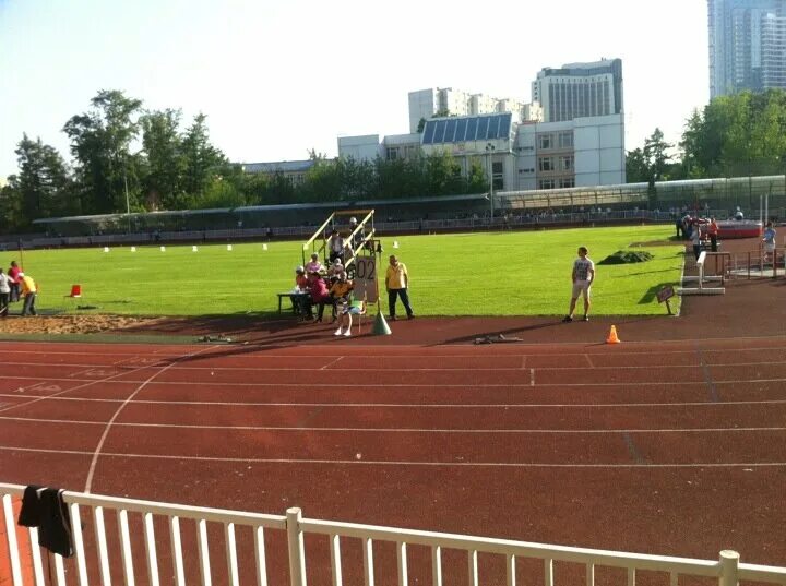 олимпийский центр имени братьев. школа имени братьев знаменских. олимпийский центр имени братьев. стромынка 4 стадион братьев знаменских. школа олимпийского резерва братьев знаменских.