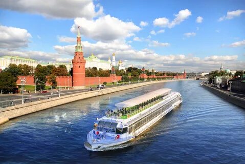 Прогулки по москве реке ривер палас