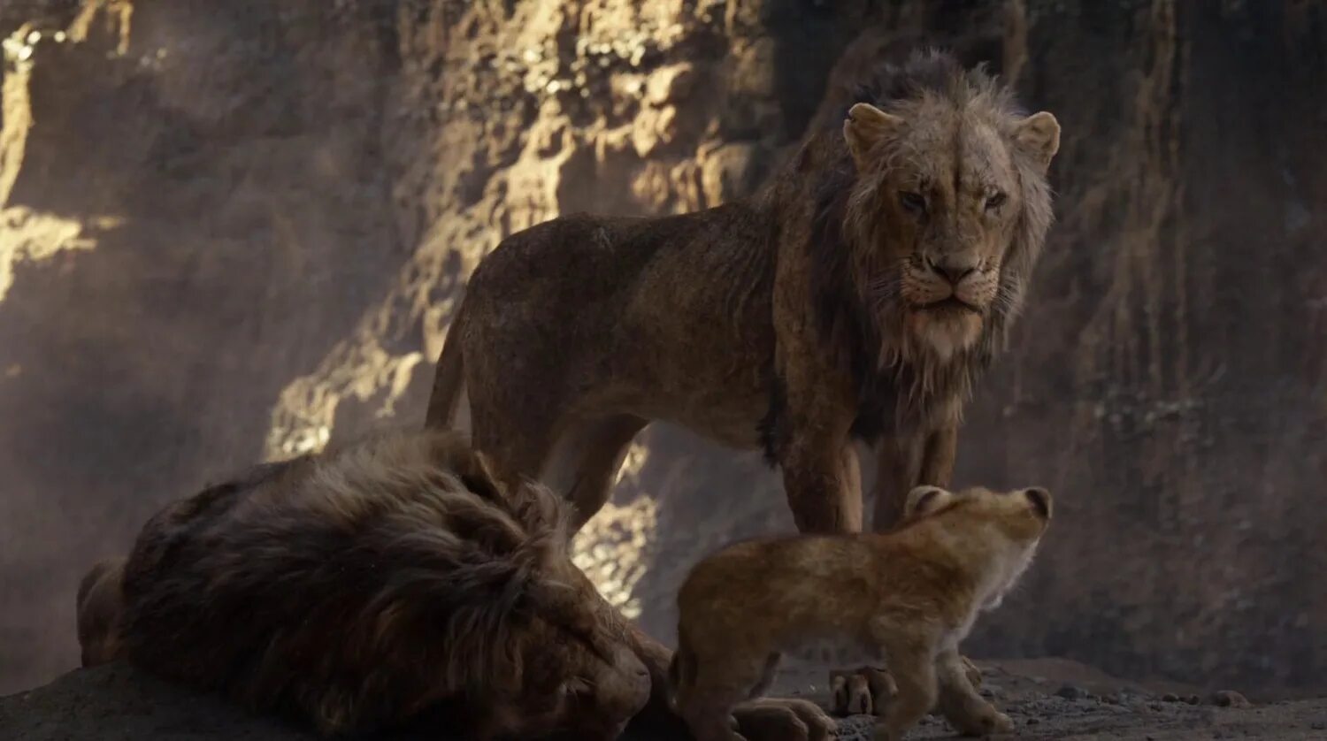 Шрам король лев 2019. Король лев 2019 симба. Король лев 2019 зазу. Король лев финал фильм. Король лев фильм 2019 шрам.