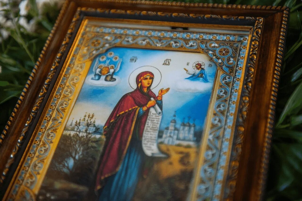 Праздник боголюбской иконы. Боголюбская икона божией матери. икона богородицы боголюбская. боголюбская икона божией матери икона в храме. 1 июля боголюбской иконы божией матери.