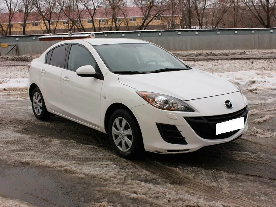 Мазда 3 белая 2010 год. Mazda универсал 2010 белая. Мазда НСК. Город Новоуральск купить машину Мазда 6 за 500000.