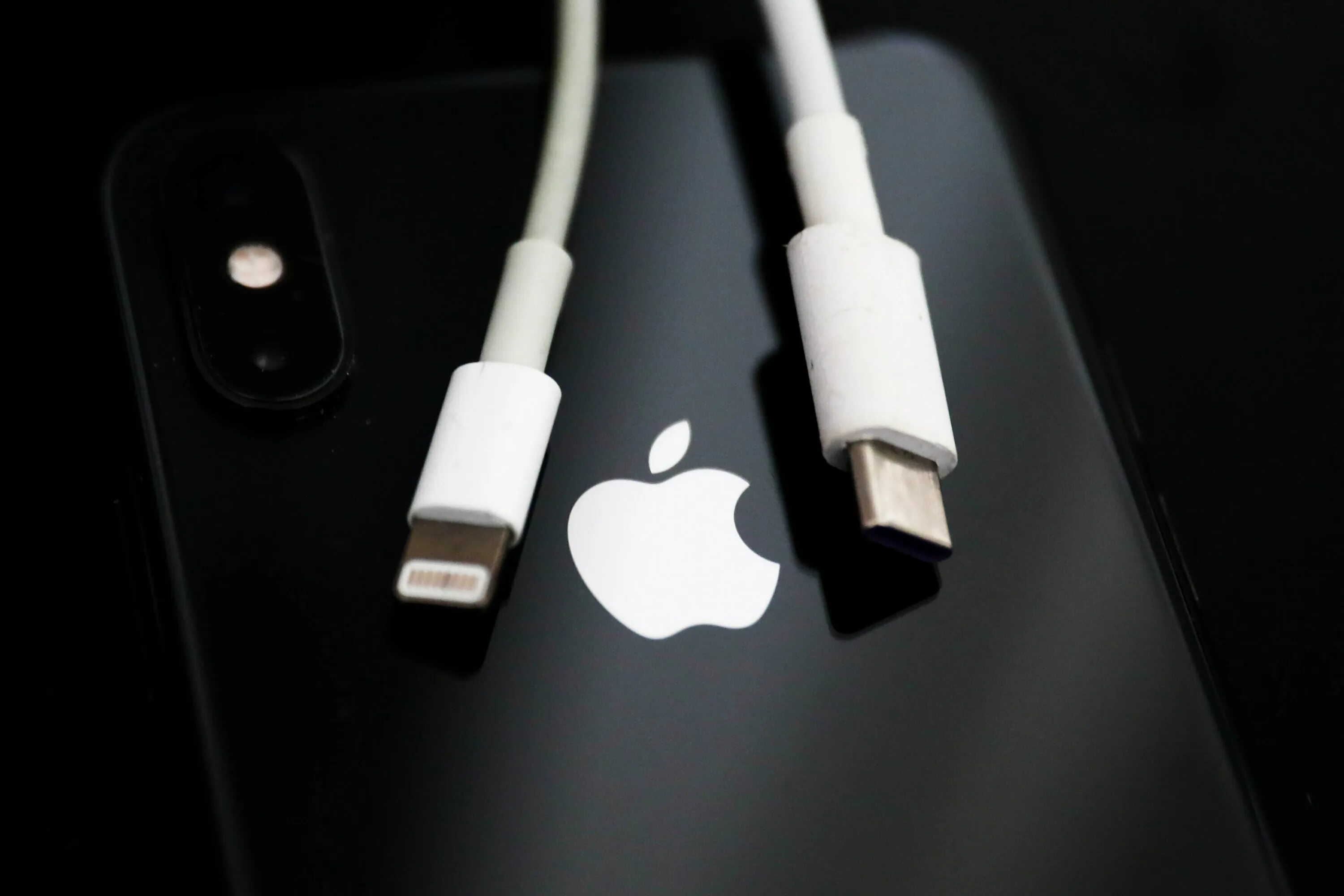 Зарядка для айфона какую купить. Type-c разъем для Apple. Кабель Apple USB-C - Lightning. USB Type - c iphone 15. Что такое Эппл Лайтнинг разъем.