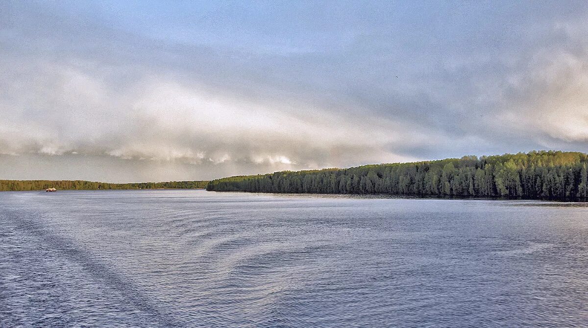 Презентация река свирь. Река покрытая льдом. Как свирь изменяется в разные времена года. Как свирь изменяется в разные времена года. Река вознесения.