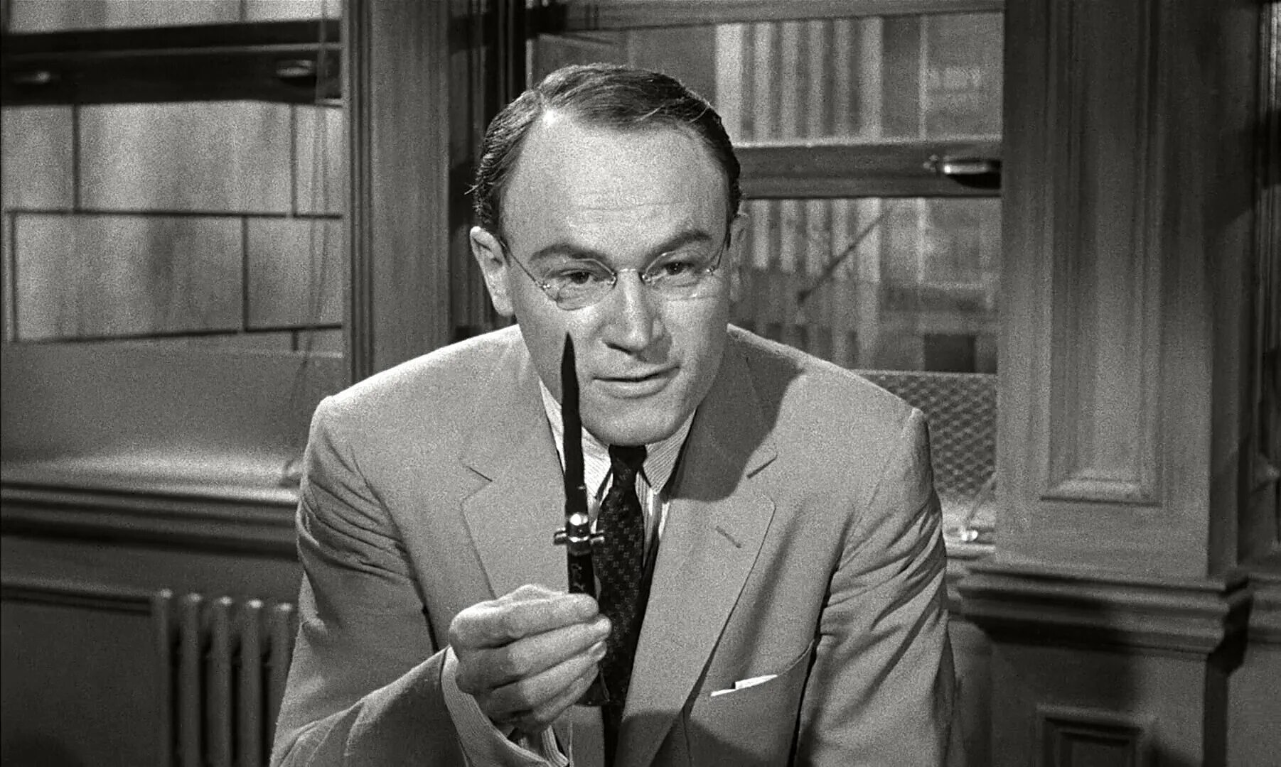 12 разгневанных мужчин 1997. 12 разгневанных мужчин гандольфини. уильям франклин-миллер селфи. двенадцать мужчин. сидни люмет 12 разгневанных мужчин.