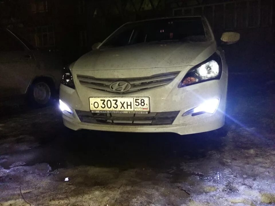 Какие лампы дхо солярис. Лампы ДХО на Hyundai Solaris 2. Светодиодные ДХО Солярис 2. Hyundai Solaris Габаритные огни. ДХО Солярис 1.