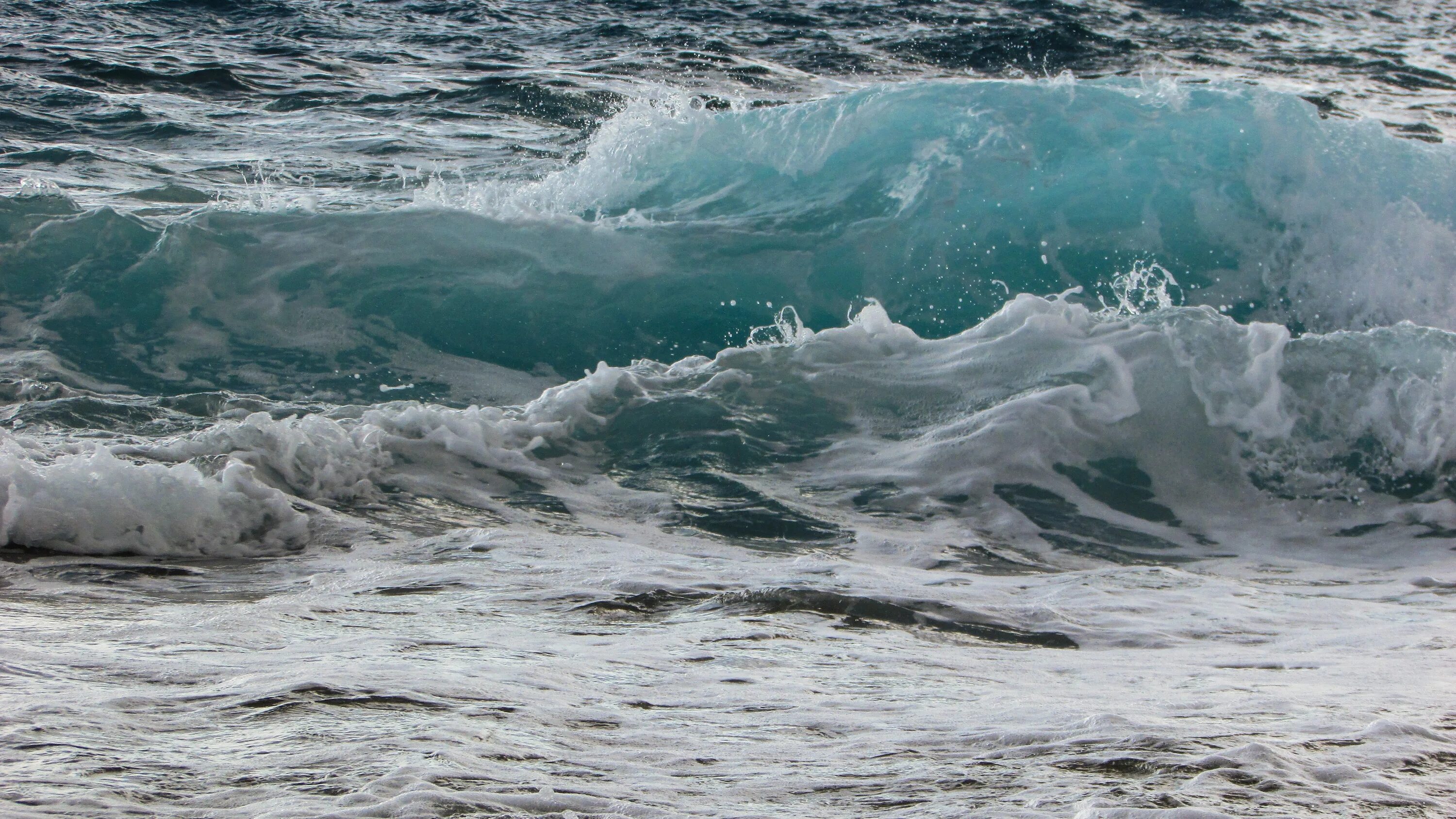Бурлящее море. Бурлящие волны. Красивые волны. Бурлящий океан. Океаны волны ветры