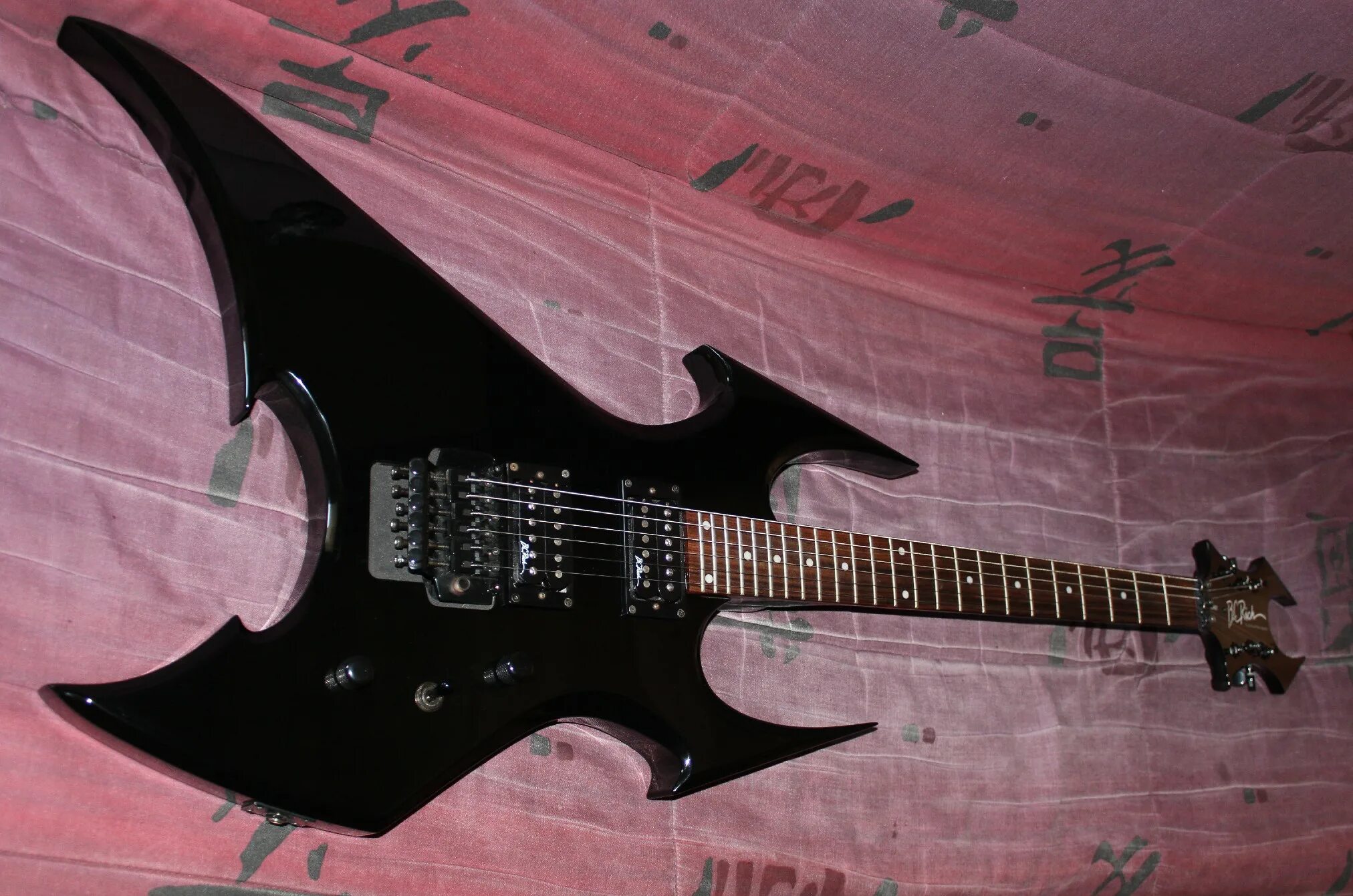 Rich beast. Электрогитара b.c. rich warbeast 1. bc rich warbeast. bc rich warlock platinum bass. электрогитара b.c. rich beast v.