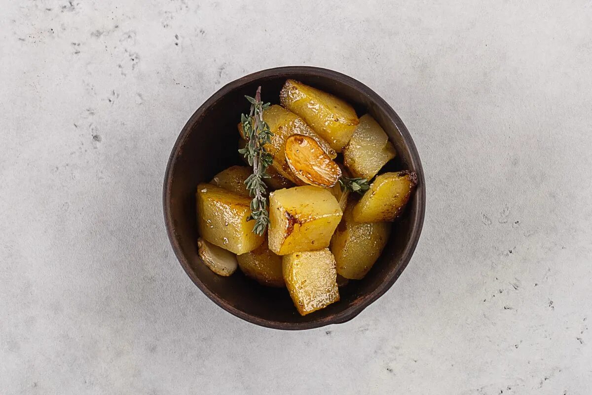 Картофель по пушкински. Картошка по пушкински с грибами. Картошка по пушкински. Пушкинская картошка. Картофель фри с грибами.