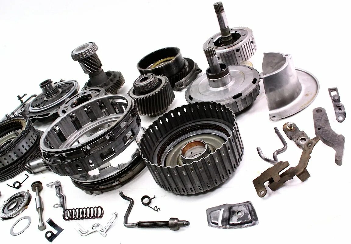 Запчасти коробки передач. Запчасти акпп. Запчасти для тракторов. Запчасти для автомобилей. Запчасти для грузовых автомобилей.