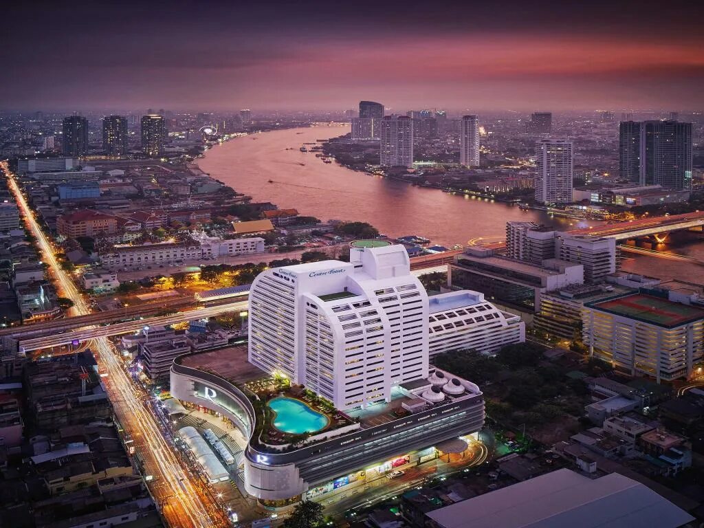 Самара бангкок. Silom Бангкок. Centre point Silom. Центр Бангкока. Бангкок деловой центр силом.