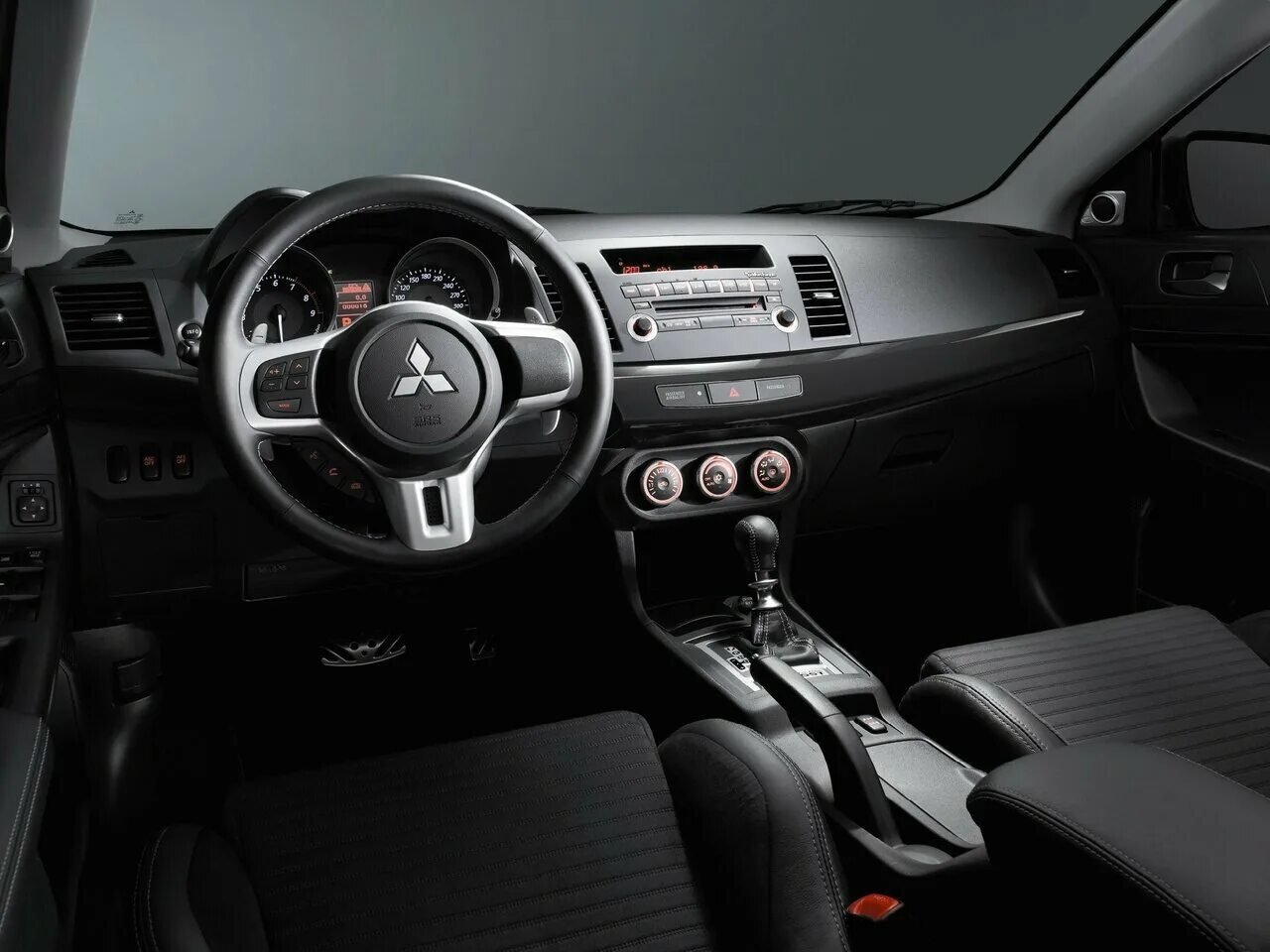Mitsubishi Lancer 10 поколение рестайлинг, седан - технические характеристики, м