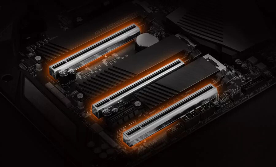 Gigabyte x670e master. Gigabyte x570 AORUS Master. Радиатор x570 AORUS Master. AORUS Master x570 1.2. Материнская плата AORUS x570.