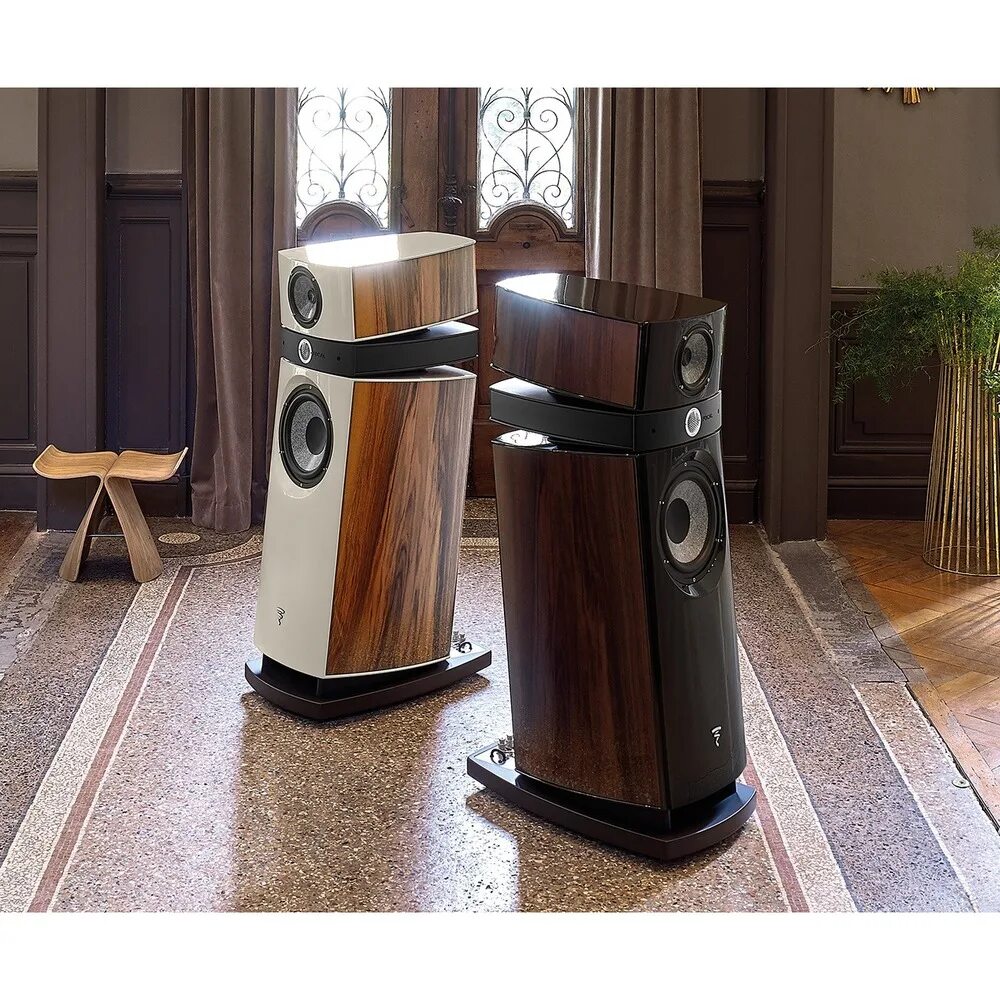 Focal grande utopia em. Focal utopia evo 3. focal scala utopia evo. focal utopia акустика. колонки focal scala utopia 3 evo.