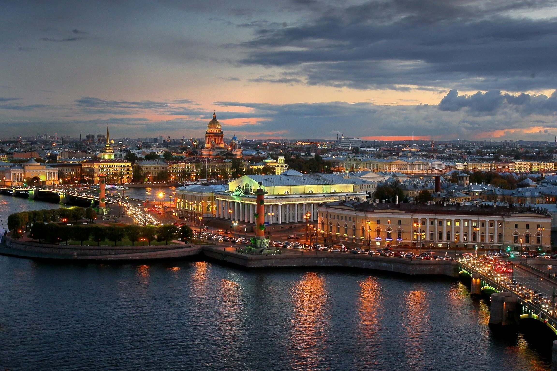 Чем наиболее известен санкт петербург. Санкт-Петербург. Васильевский остров Санкт-Петербург. Стрелка Васильевского острова Санкт-Петербург. St Petersburg Санкт-Петербург St Petersburg Санкт-Петербург.