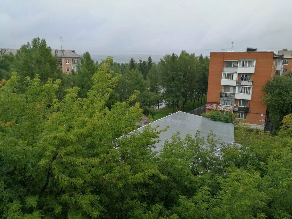 юрга ул кирова. юрга улица кирова 23. аптека юрга кирова. снегири магазин юрга. г.