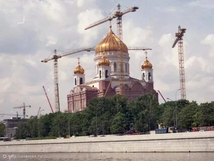 В каком году восстановили храм христа