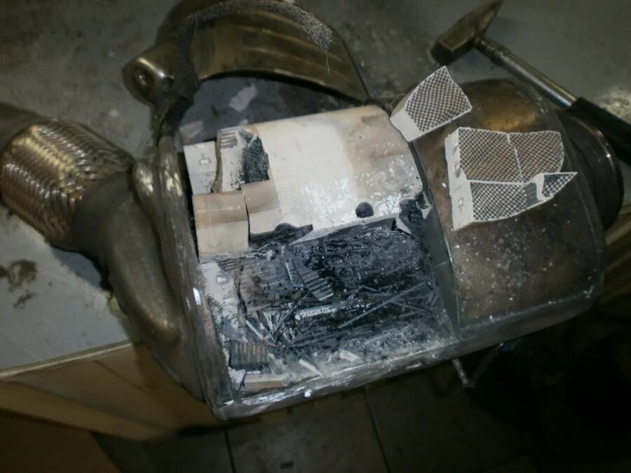 Сажевый фильтр e70 m57. Сажевый фильтр е39 м57. Bmw e70 сажевый фильтр. М57 сажевый фильтр. Сажевый фильтр бмв е70.