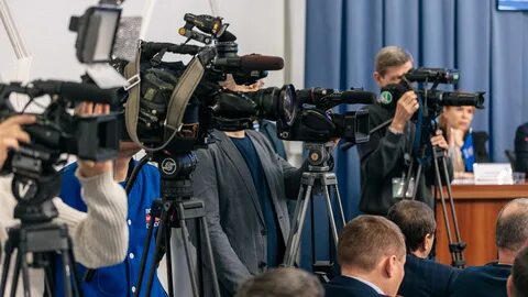 Журналист начал