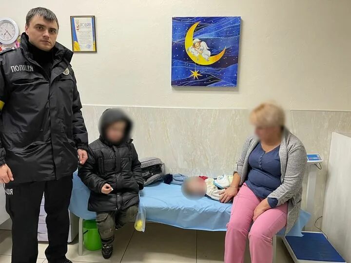 сумы майдан незалежности. военные пенсионеры митинг. тростянец сумская область апрель 2022. конотоп сегодня. сумы веретиновка сейчас.