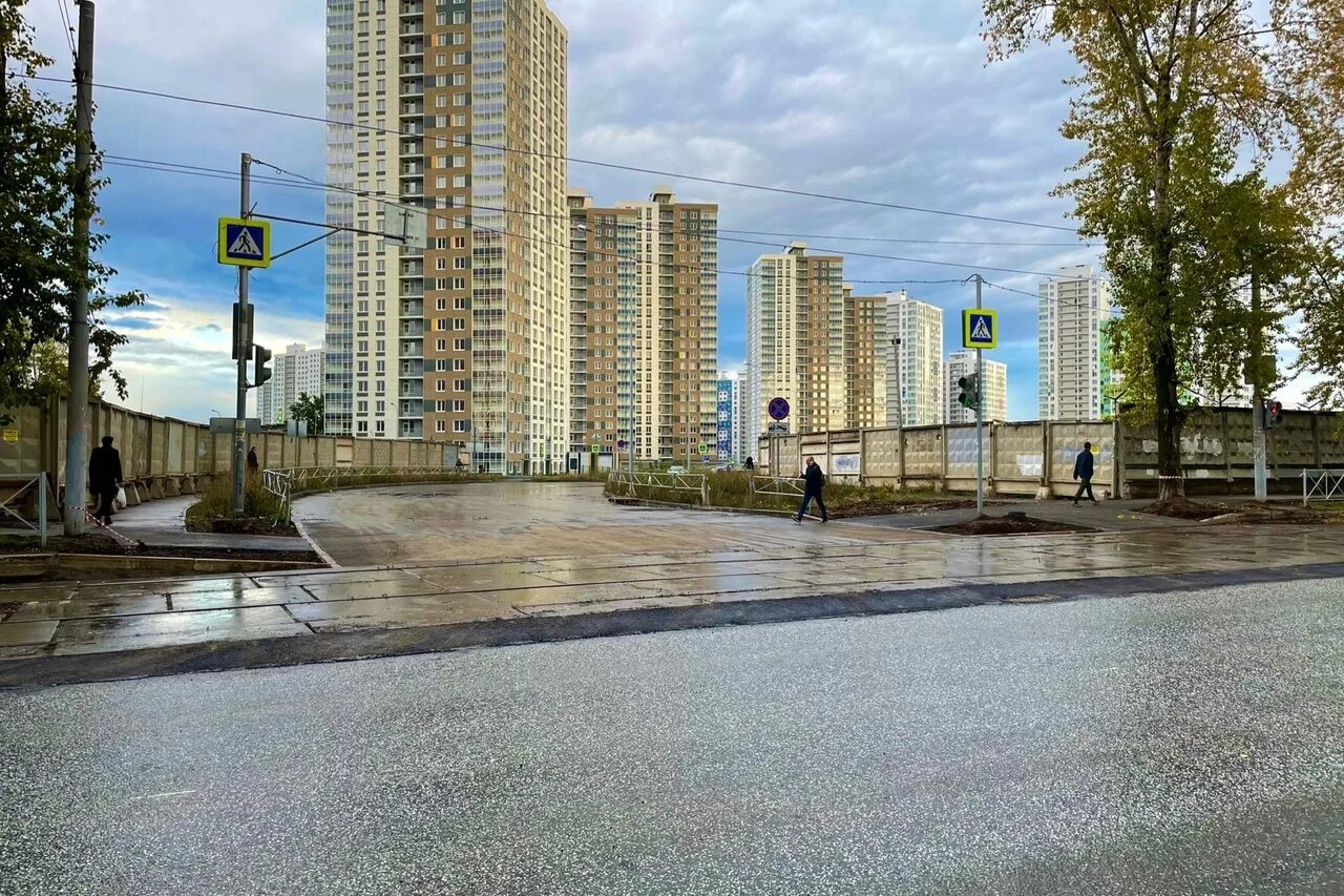 лидс (западный йоркшир) архитектура. между ними города. между городская 3. City town разница. между городская 3.