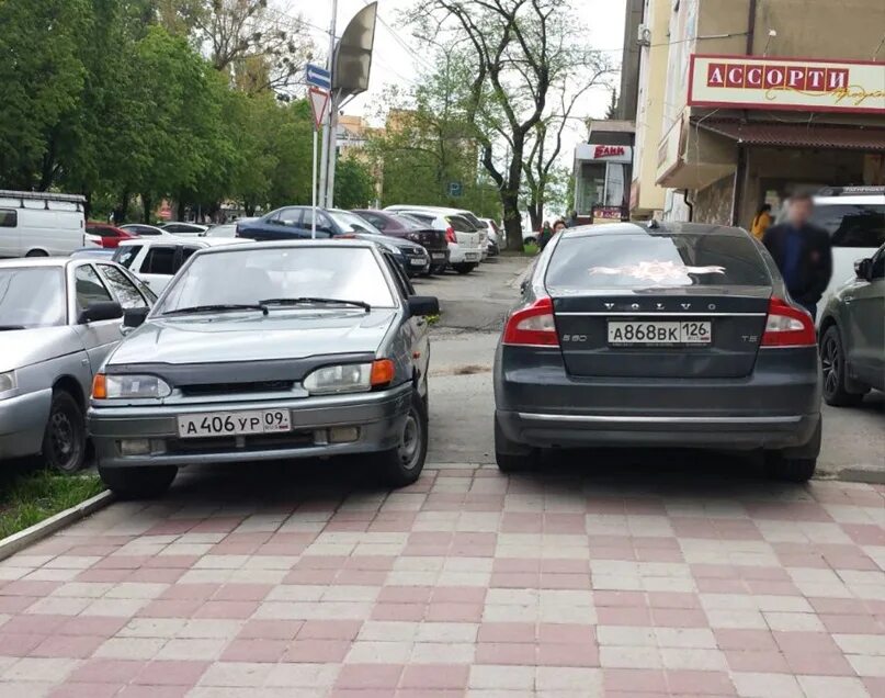 Сколько машин в ставрополе. Ставропольские машины. Спорткары в Ставрополе. Koyt автомобиль Ставрополь. Дорогие машины в городе Ставрополь.