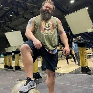 Robert Oberst (Body Builder) Biography, Height, Weight, Body Stats.