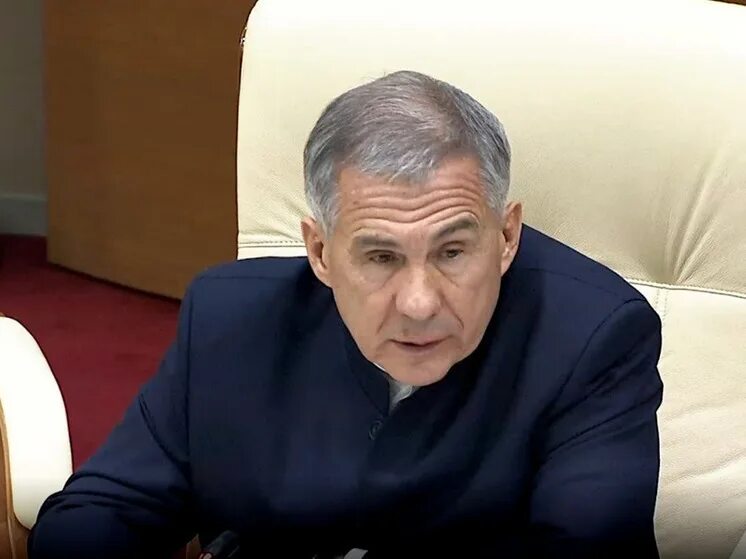 Минниханов младший. Минниханов рост.